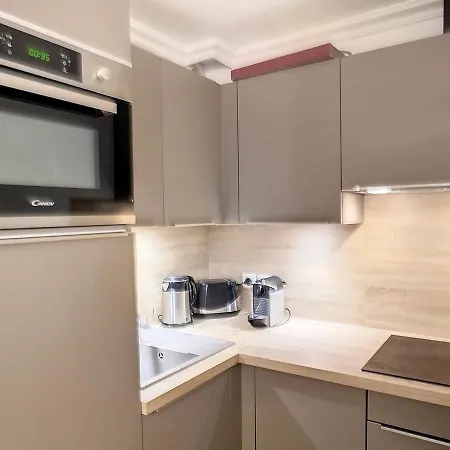 Cocon De 40m² Pour 5 Personnes Avec 2 A Les Menuires, Acces Direct Aux Pistes Et Balcon Sud - Fr-1-178-379 Apartamento